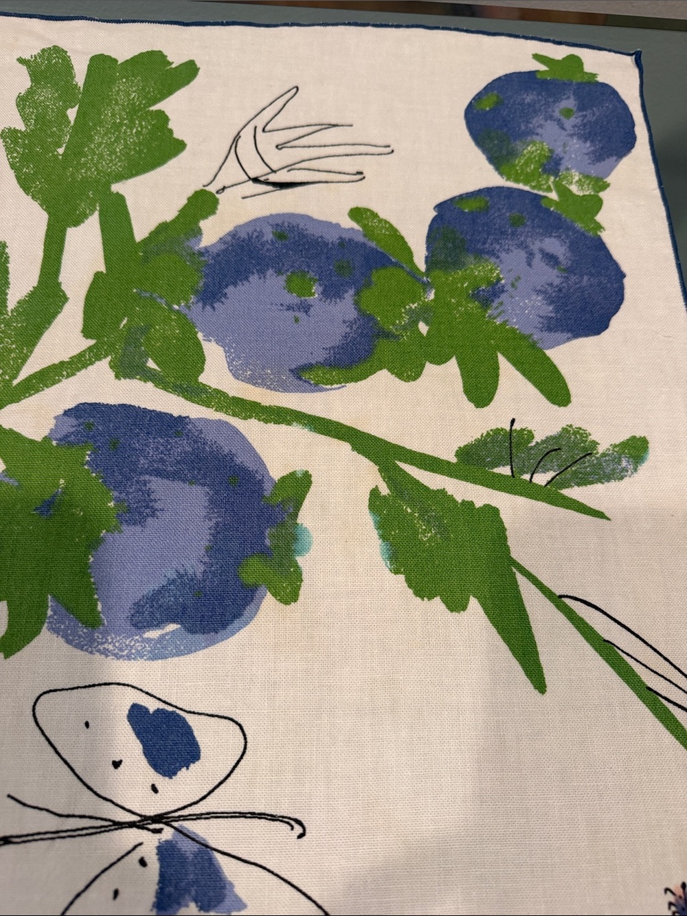 VTG Vera Neumann Blueberry Linen Napkin Blue Fruit Green Leaves Signed Ladybug. - Picture 4 of 12